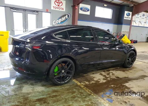2022 Tesla Model 3 z USA, uszkodzony, nr VIN 5YJ3E1EC1NF345537